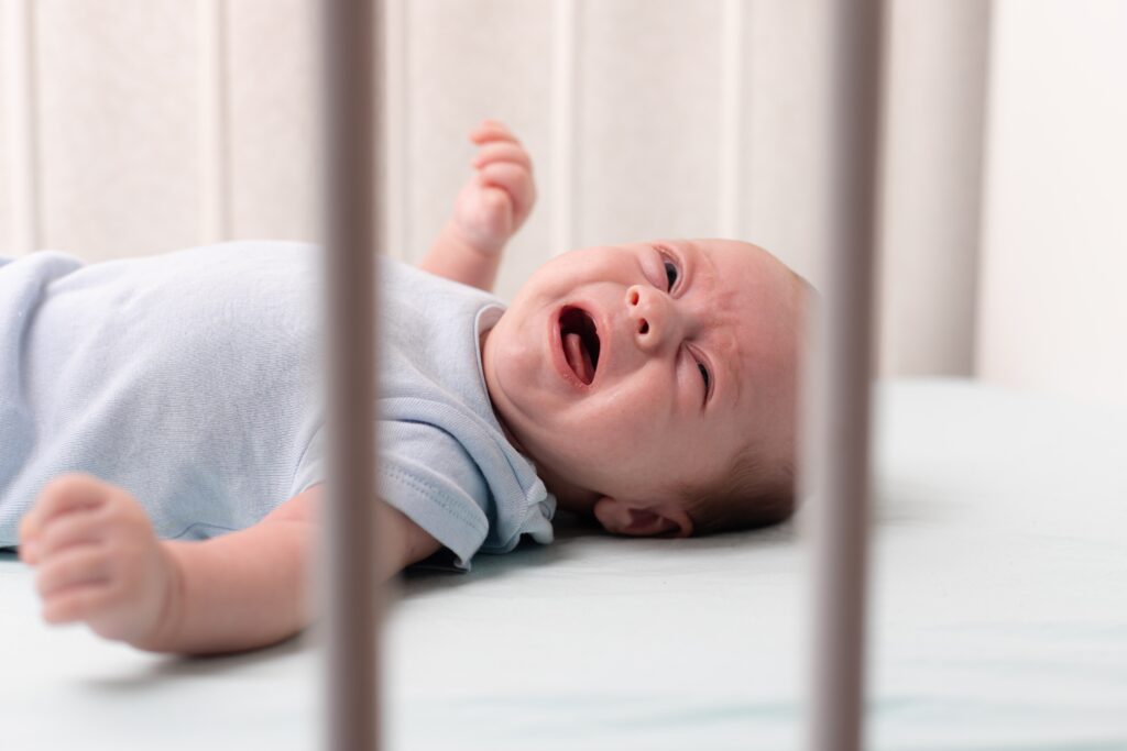 Elternberater - Baby schreit im Bett